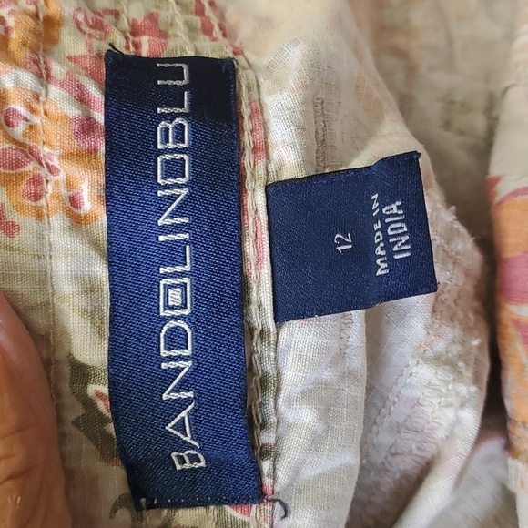 BANDOLONOBLU WOMEN'S  capris.‎ Y2K. Paisley print. Size 12,  4 pockets. - Picture 5 of 10